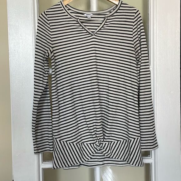 Sonoma small maternity black white striped long sleeve v neck shirt winter - Picture 1 of 8